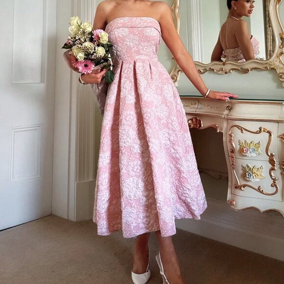 Dresses & Skirts - Pink Elegant Womens Off-Shoulder Tube Top A-Line Mid-Length Jacquard Waist Dress